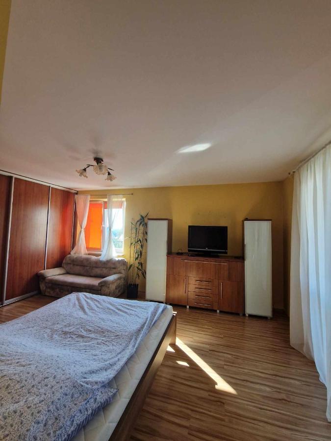 Apartament Dla Dwojga Krasnik Appartamento Esterno foto